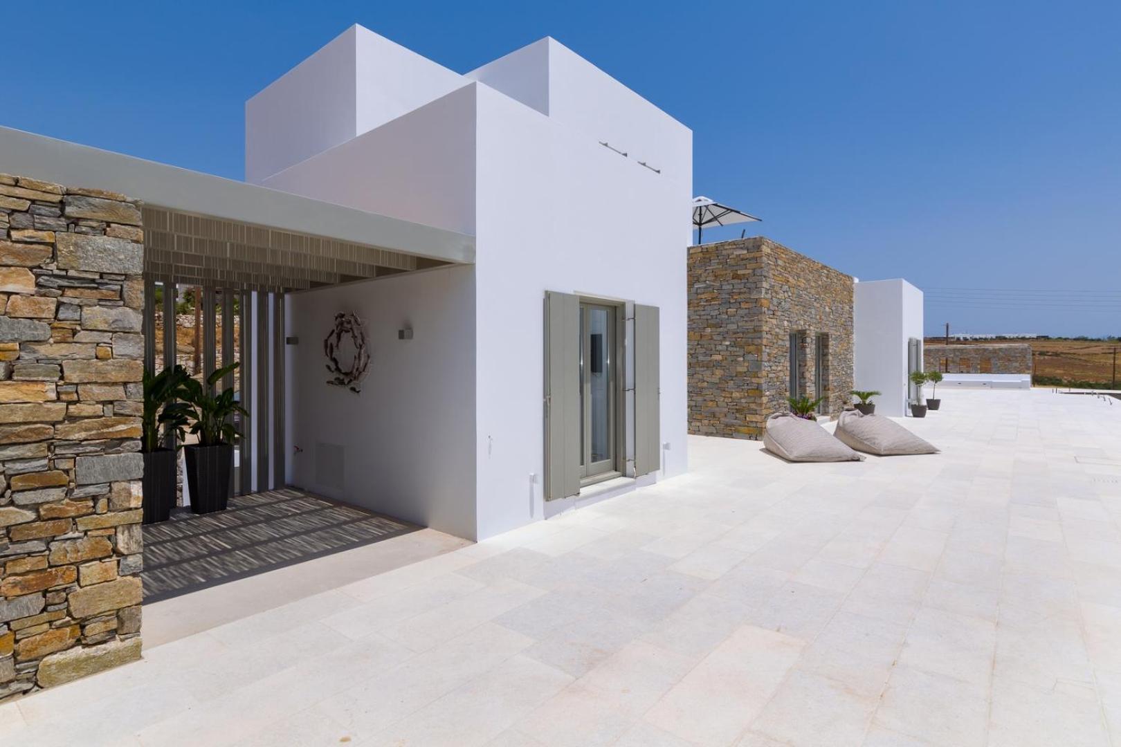 كريس أكتي Golden Bay Luxury Villas And Suites المظهر الخارجي الصورة