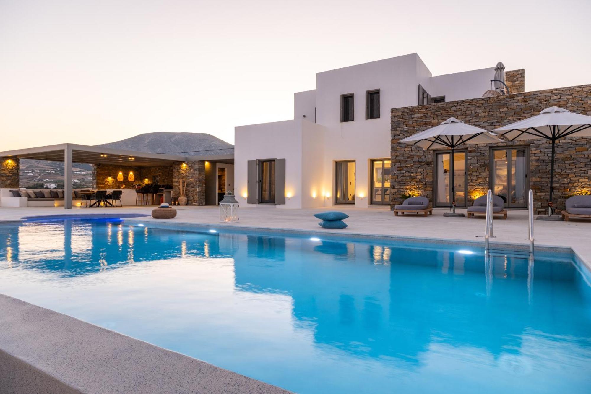 كريس أكتي Golden Bay Luxury Villas And Suites المظهر الخارجي الصورة